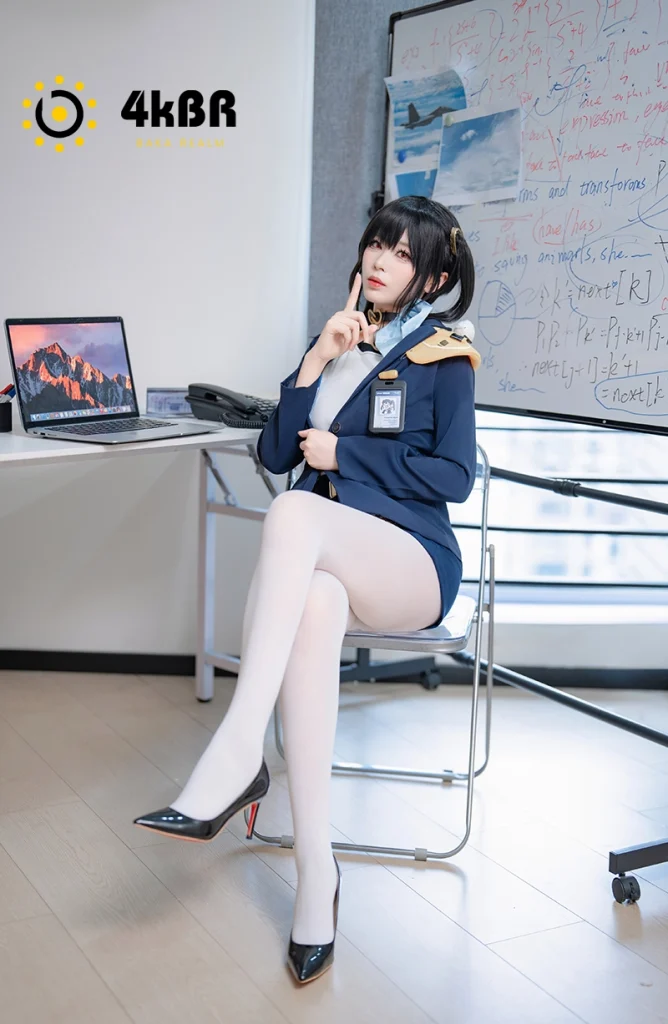 【Nikke胜利女神】轩萧学姐Cos索拉 – 高还原度写真集 [50P/高清完整版]-BAKA REALM4Kbr